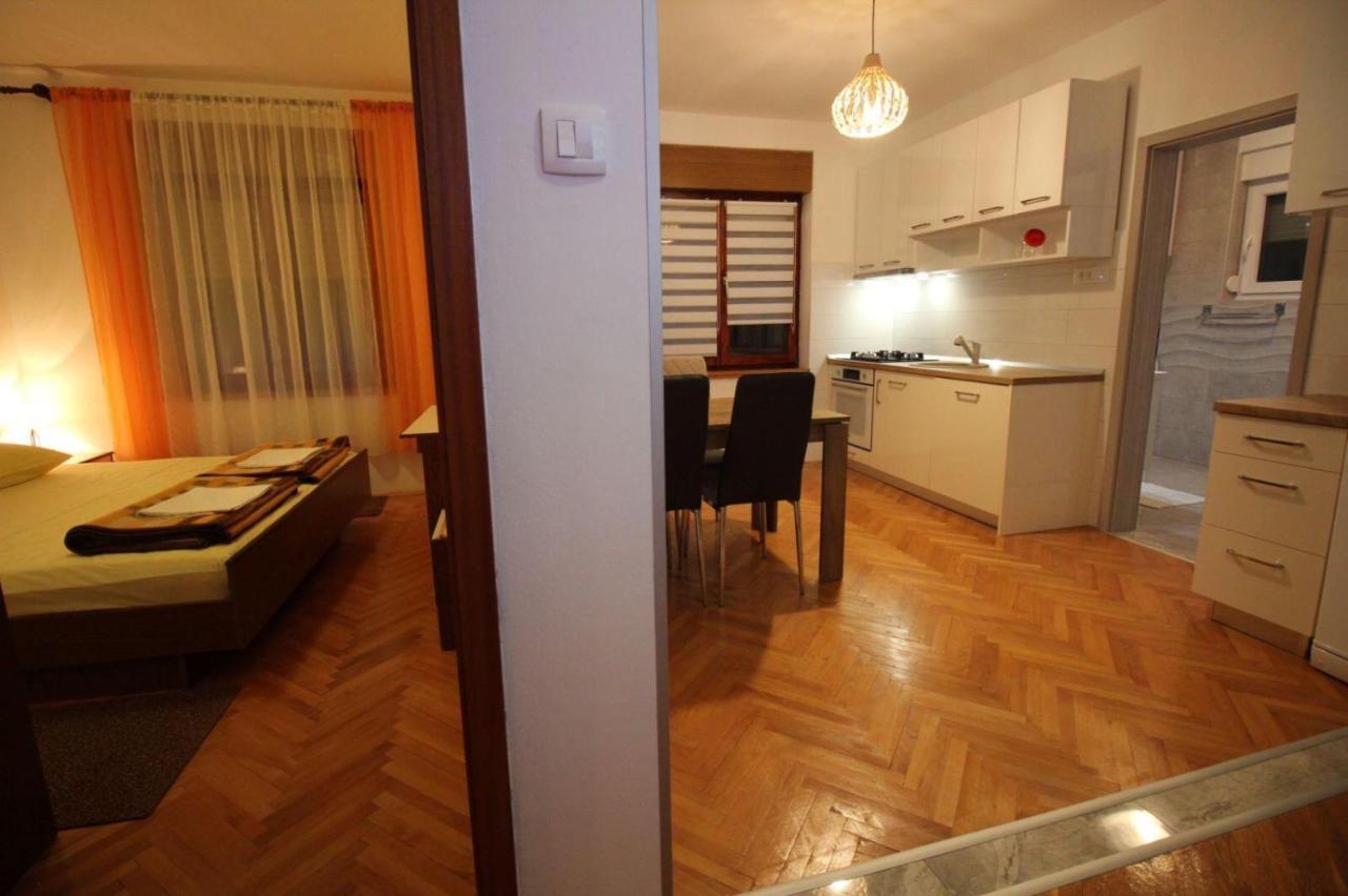 Apartment Zo-Na Povile Bagian luar foto