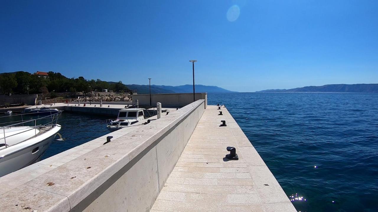 Apartment Zo-Na Povile Bagian luar foto